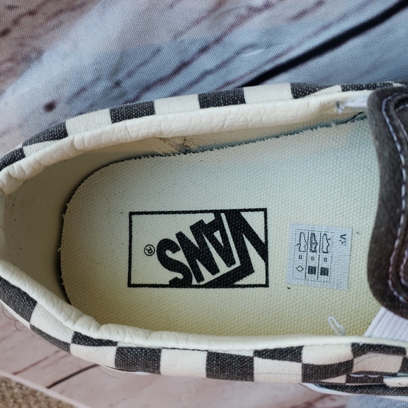 Vans Checkerboard Slip-on Shoes - Picture 3 of 8